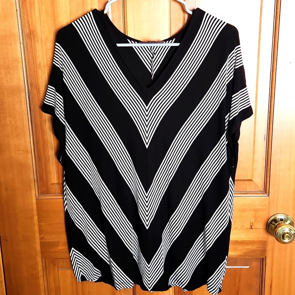 Dana Buchman striped blouse Size M